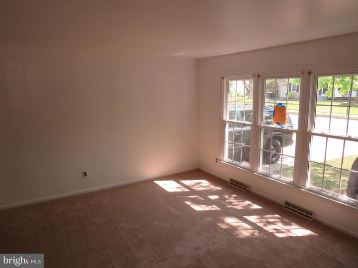 Property Photo:  123 Quail Hollow Drive  DE 19904 