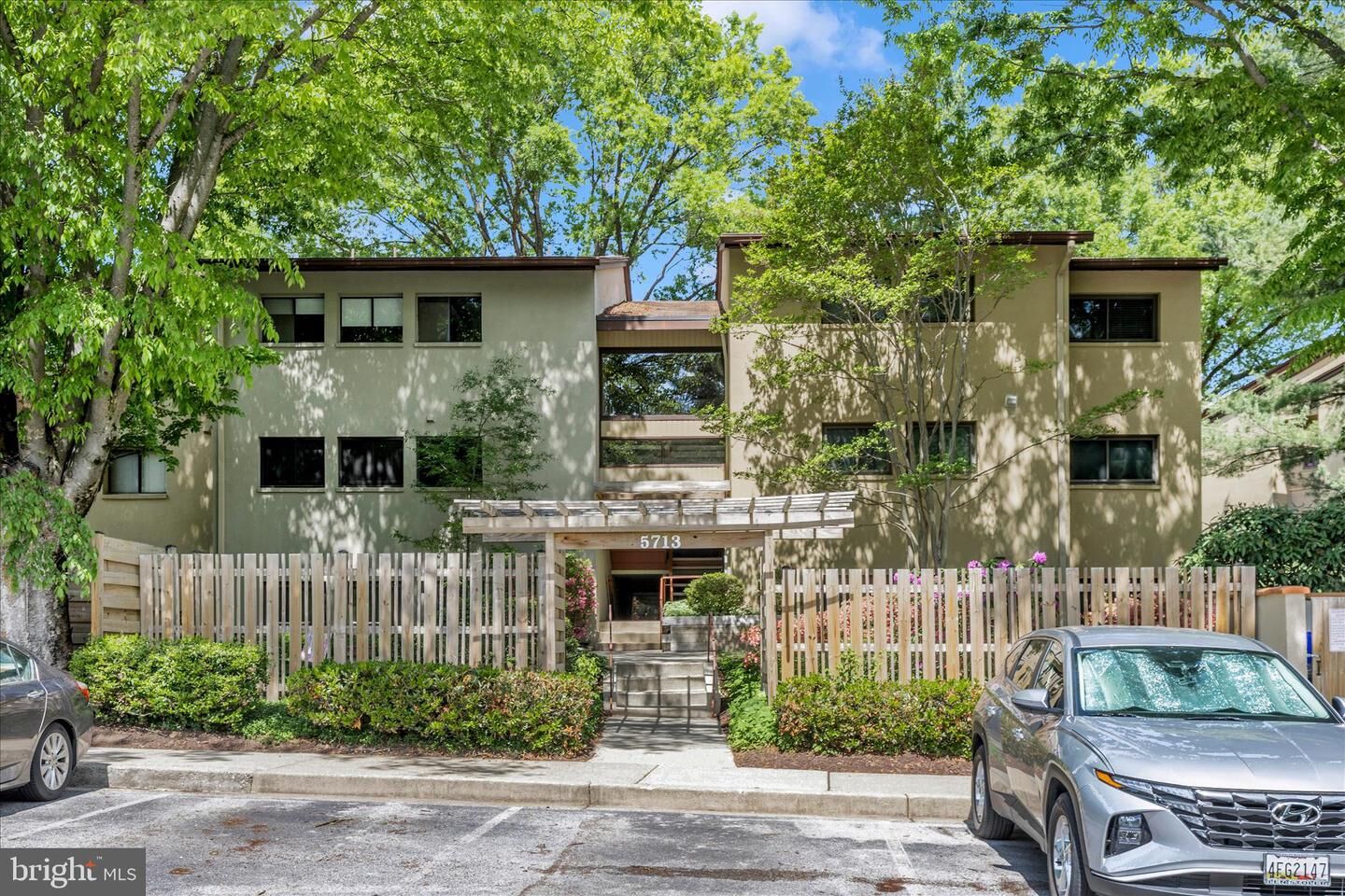 Property Photo:  5713 Harpers Farm Road C  MD 21044 