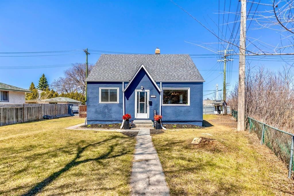 Property Photo:  1105 Waller Avenue  MB R3T 1P4 