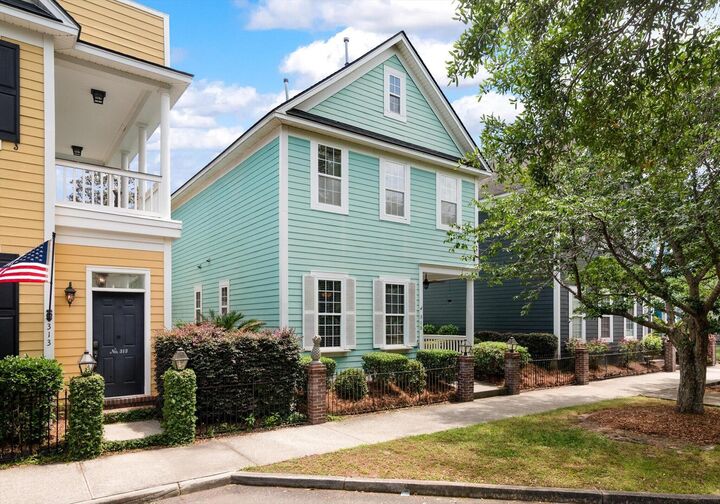 Property Photo:  315 White Gables Drive  SC 29483 