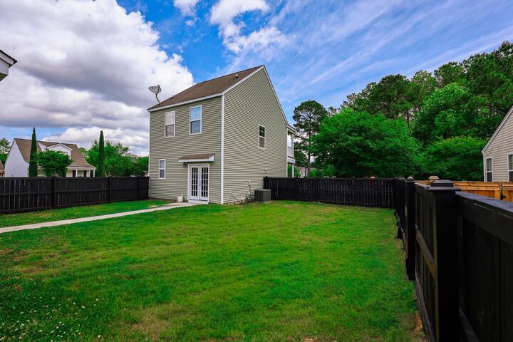 Property Photo:  305 Harriswood Lane  SC 29461 