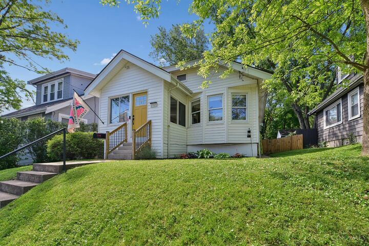 Property Photo:  2321 Lysle Lane  OH 45212 