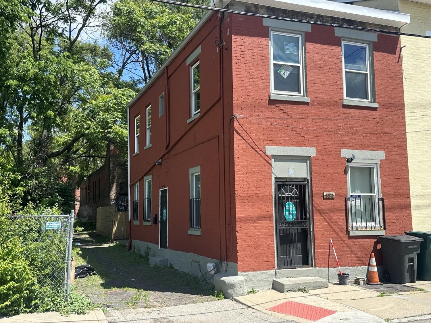 Property Photo:  550 York St  OH 45214 