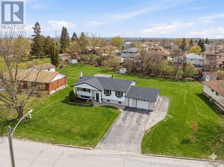 Property Photo:  836 Stewart Drive  ON K9J 7R4 