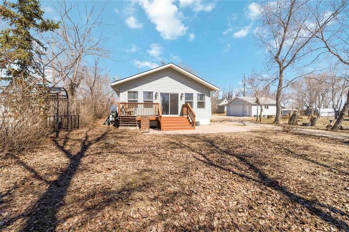 Property Photo:  21105 Laurentia Beach Road North  MB R0C 2C0 
