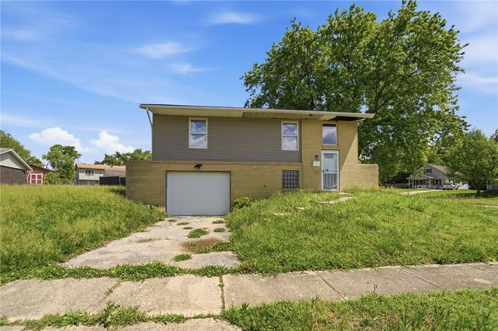 Property Photo:  1805 Coretta Court  OH 45417 