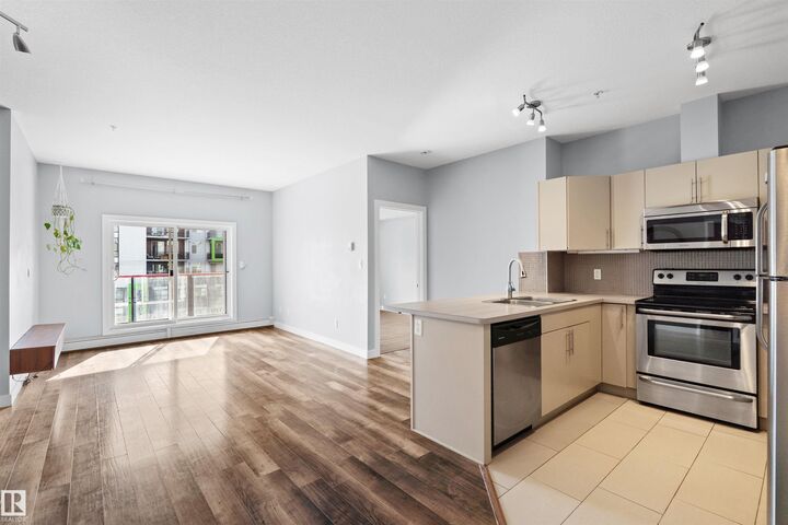 Property Photo: 10611 117 Street NW 307 AB T5H 0G6