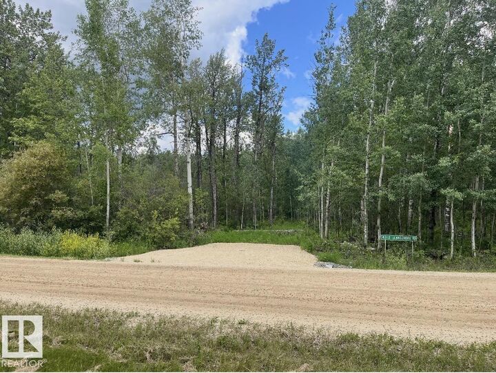 Property Photo:  4312 Lakeshore Road  AB T0E 2K0 