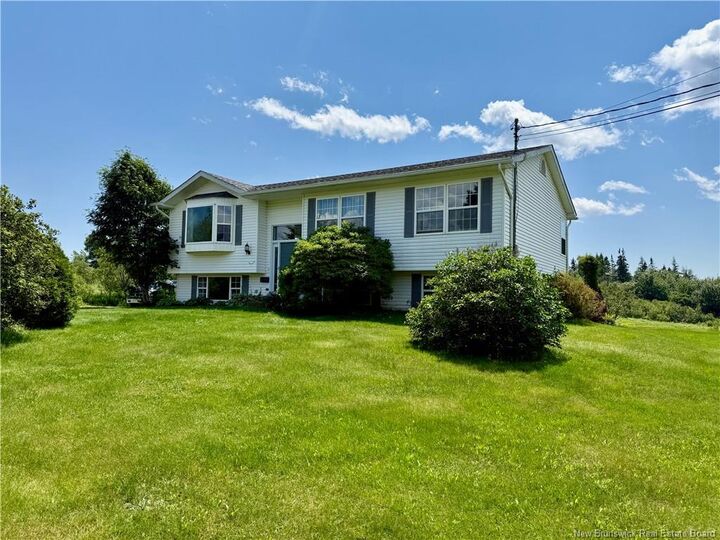 142 Fairfield Road — photo 1