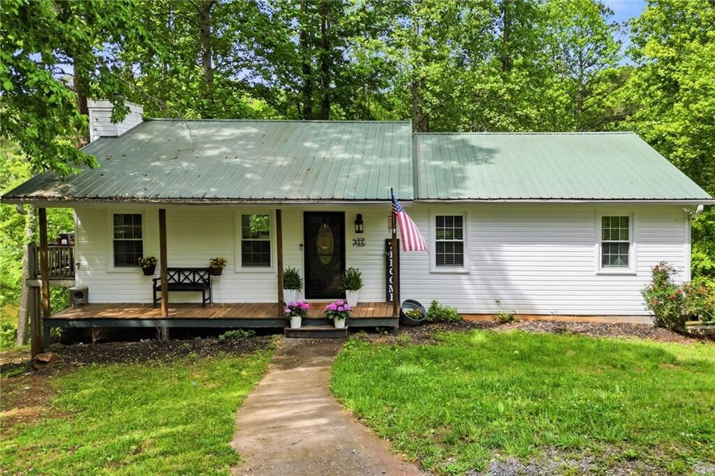 Property Photo:  612 Beaver Ridge Road  GA 30143 