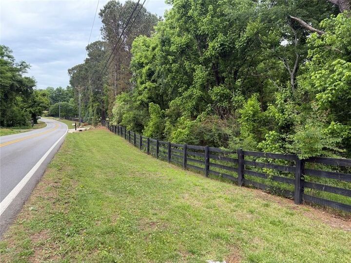 Property Photo:  565B Avery Road  GA 30115 