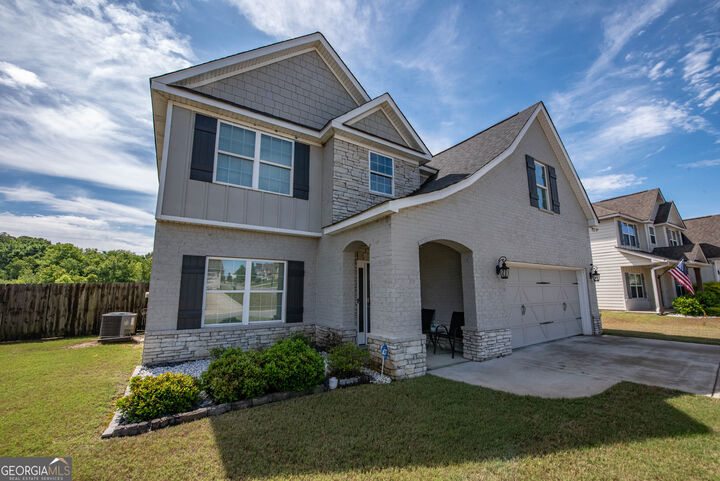 Property Photo:  125 Amberley Court  GA 31047 