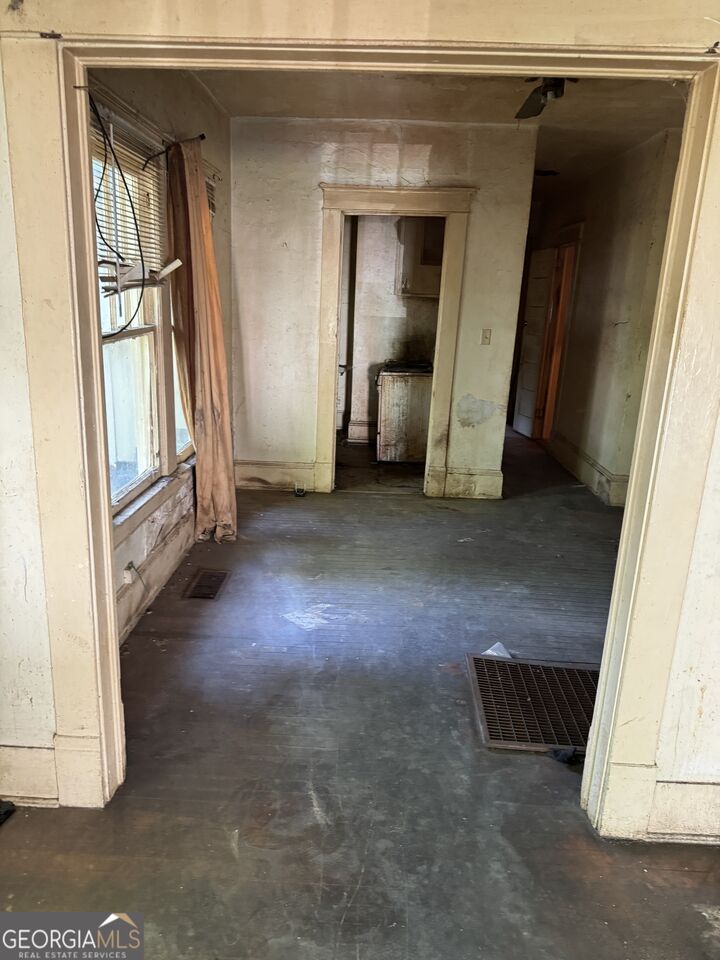 Property Photo:  384 Hopkins Street SW  GA 30310 