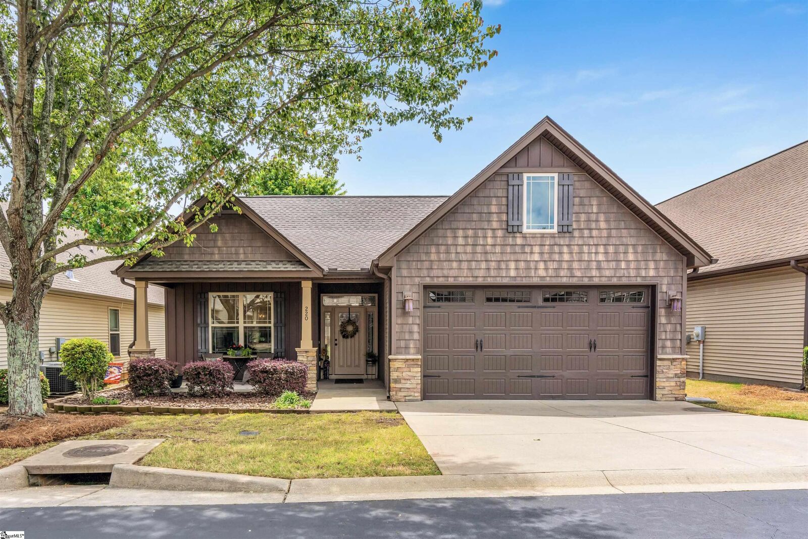 Property Photo: 220 Catskill Drive SC 29687