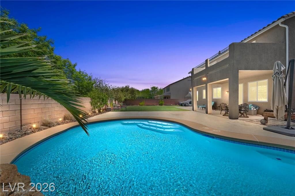 Property Photo:  282 Maddelena Avenue  NV 89183 
