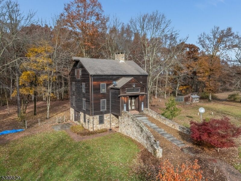 Property Photo:  140 Driftway East  NJ 08827 