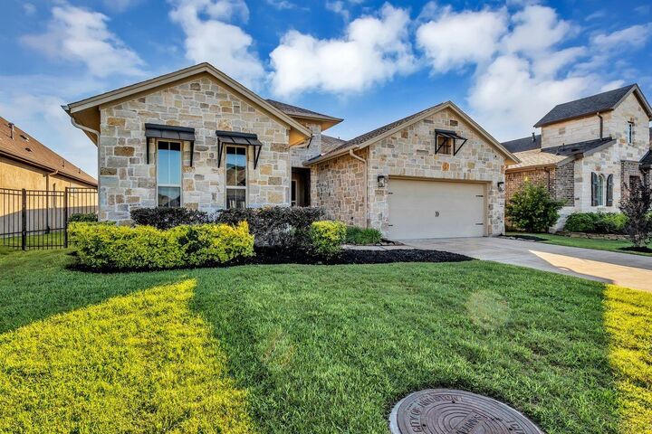 Property Photo:  10630 Hazel Hills Drive  TX 77433 