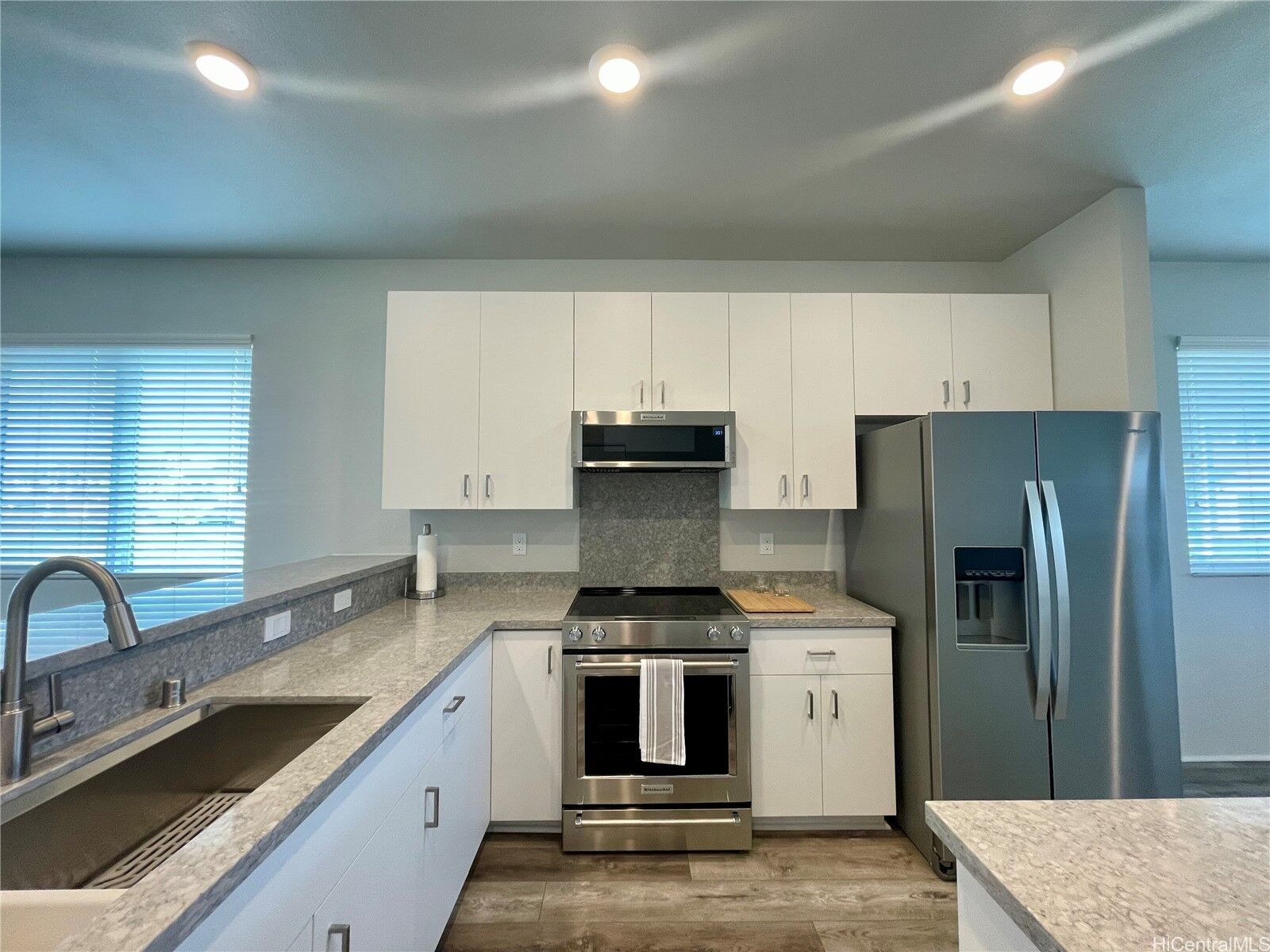 Property Photo:  91-1442 Kapeku Street  HI 96706 