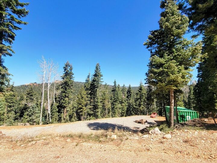 Property Photo:  910 W Big Horn Cir  UT 84762 