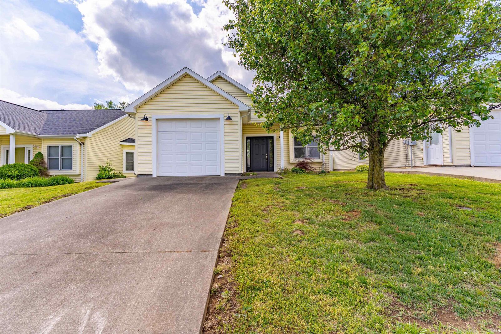 Property Photo:  1503 Autumn Drive  IN 47601 