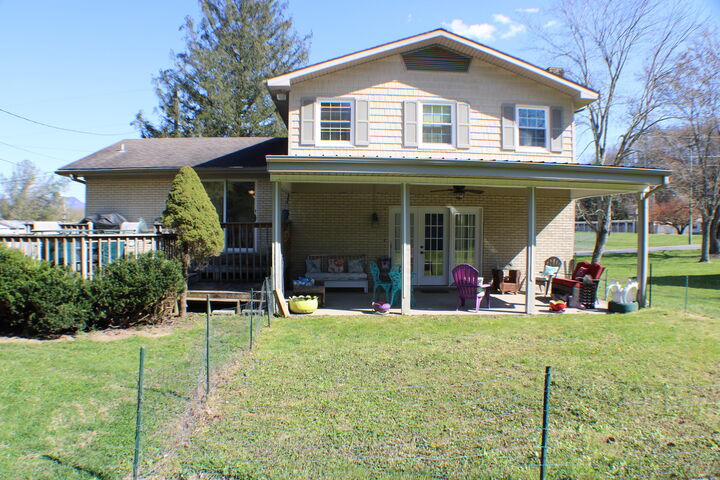 Property Photo:  1015 Old Wilson Lane  KY 40965 