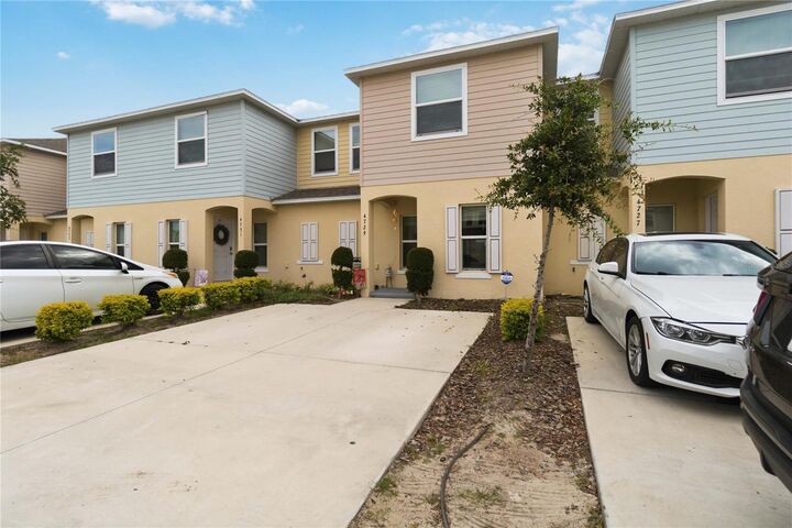 Property Photo:  4729 Coral Castle Drive  FL 34746 