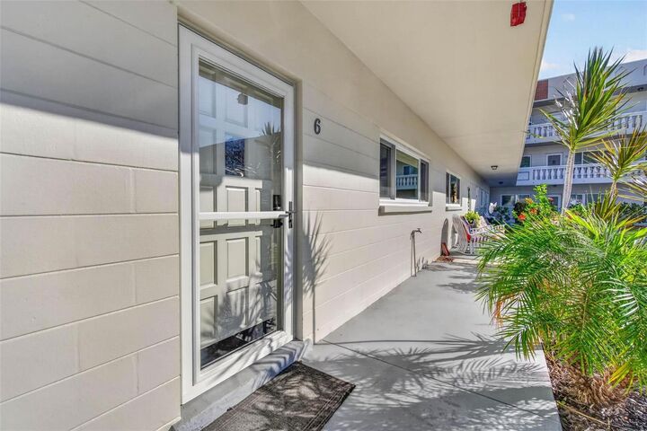 Property Photo:  2284 Spanish Drive 6  FL 33763 