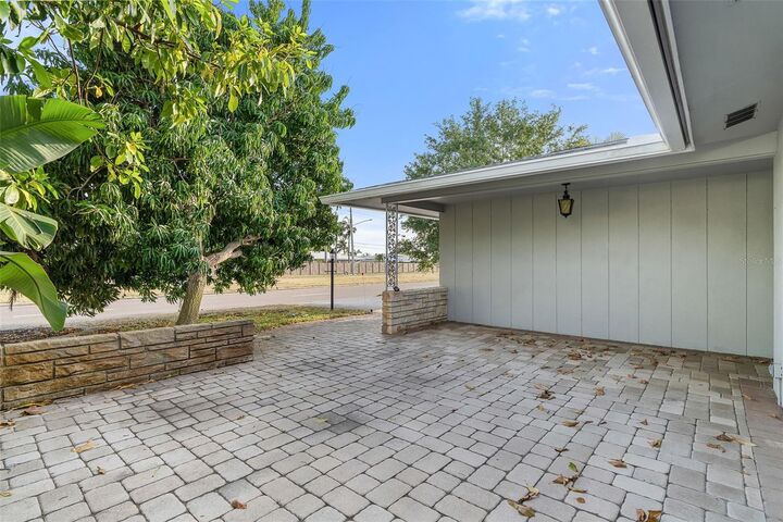 Property Photo:  14233 102nd Avenue  FL 33774 