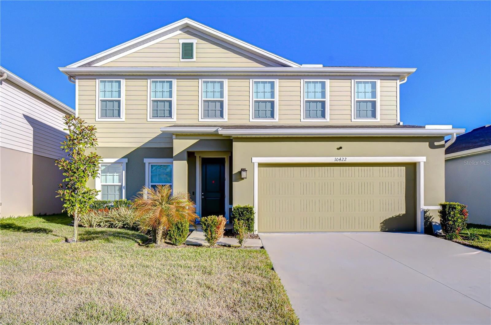 Property Photo:  10422 Gliding Eagle Way  FL 34638 