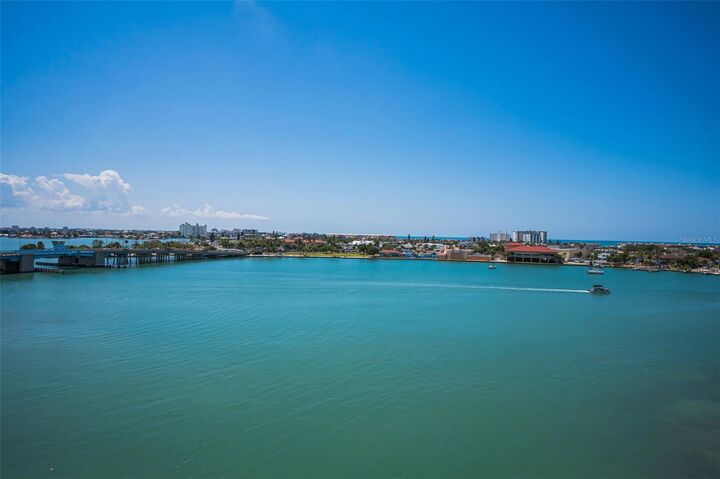 Property Photo:  7882 Sailboat Key Boulevard S 605  FL 33707 