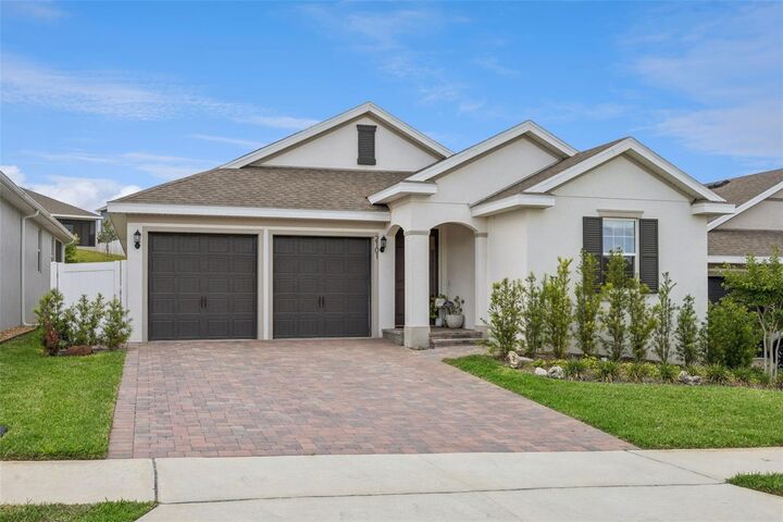 Property Photo:  2101 Axel Street  FL 34715 