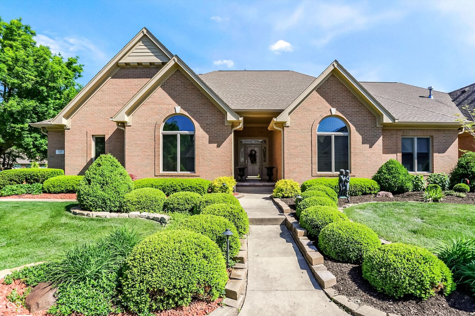 Property Photo:  1694 Dorrell Court  IN 46143 