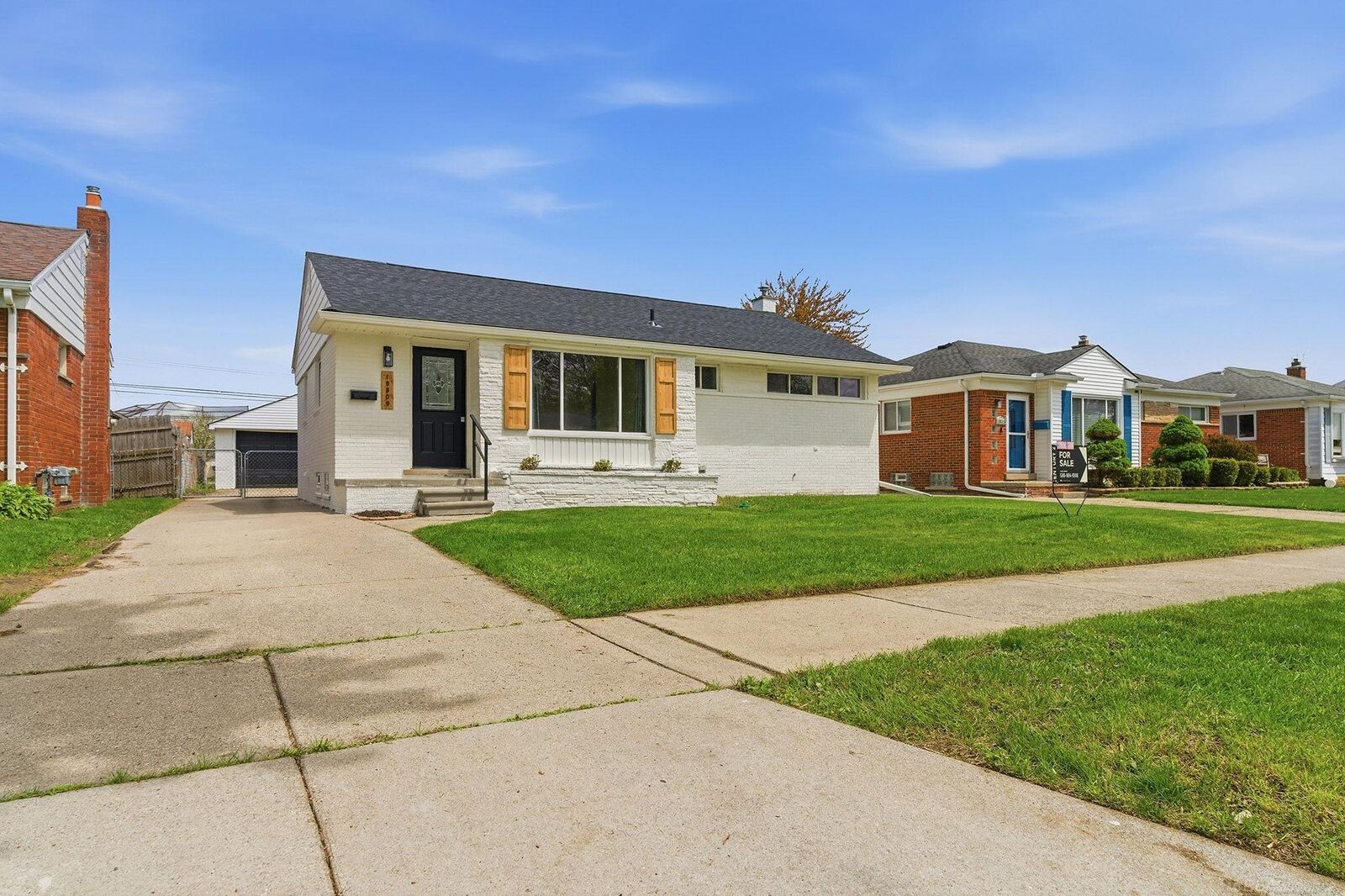Property Photo:  19809 Shady Lane Avenue  MI 48080 