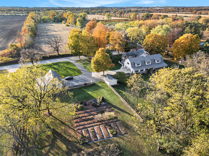 Property Photo:  2325 Portage Road  MI 49120 
