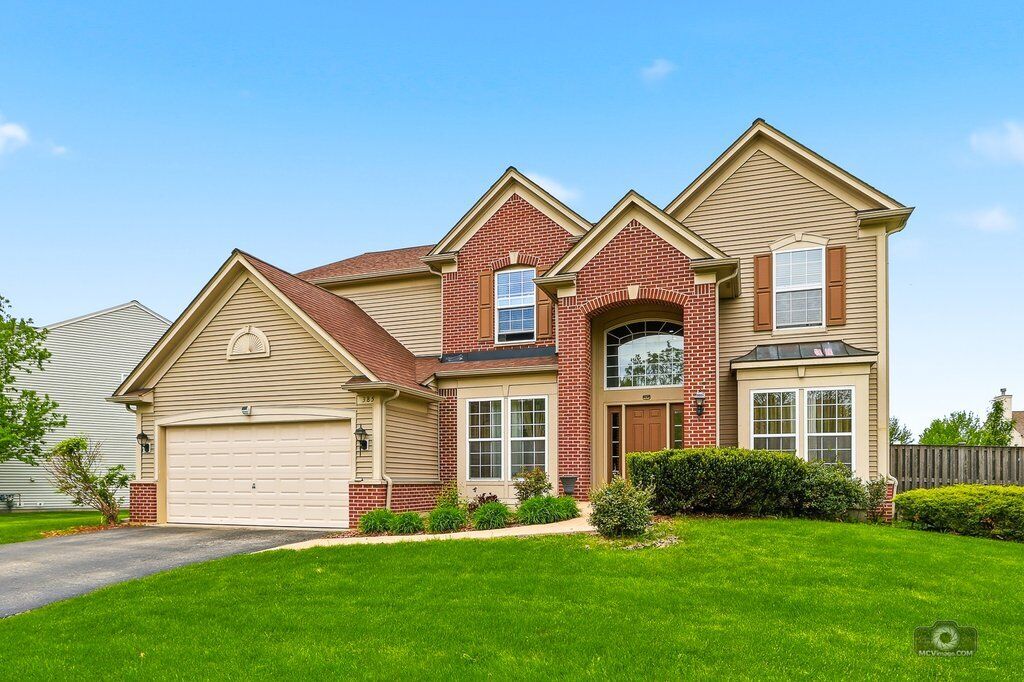 Property Photo:  385 Marshall Ash Street  IL 60490 