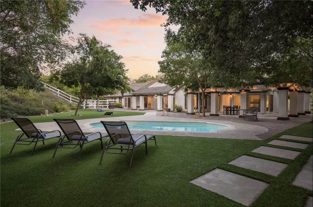 Property Photo:  46245 Buenos Campos Dr  CA 92590 
