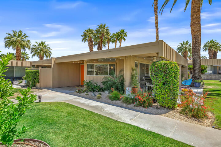 Property Photo: 112 Sandpiper Street CA 92260