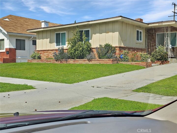 Property Photo:  2513 Birch Street  CA 91801 