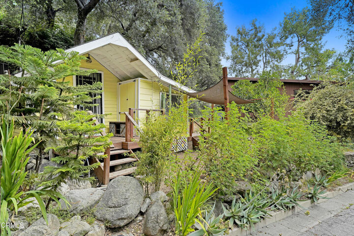 Property Photo:  586 Los Rocas Drive  CA 91024 