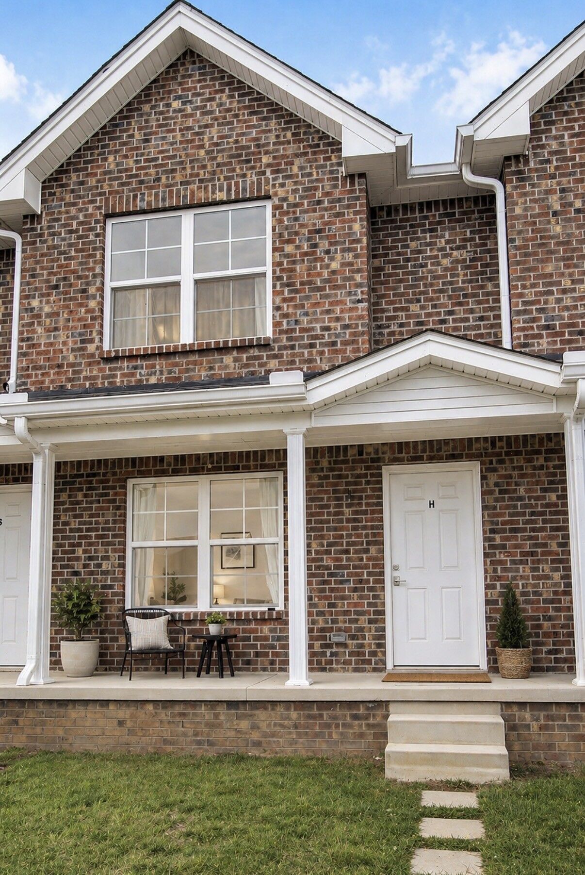 Property Photo:  907H Freeman St H  TN 37083 