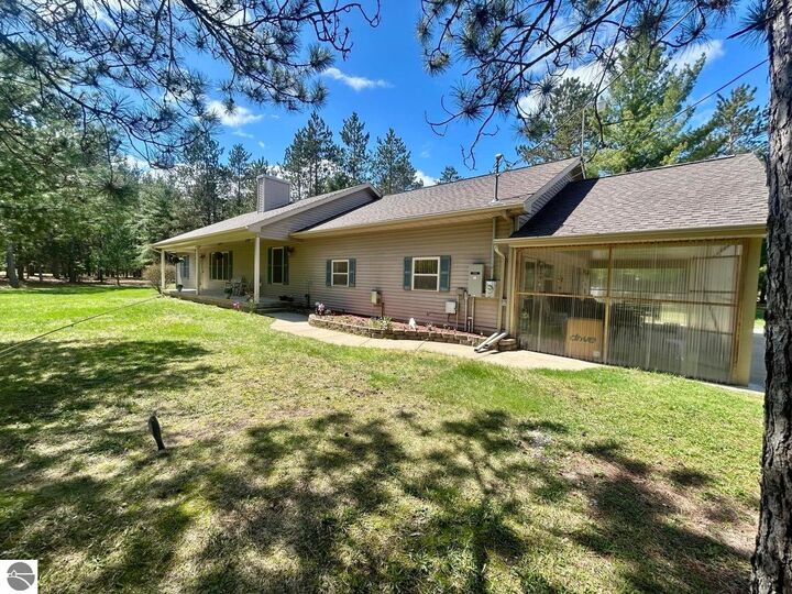 Property Photo:  4260 W Dort Road  MI 48653 