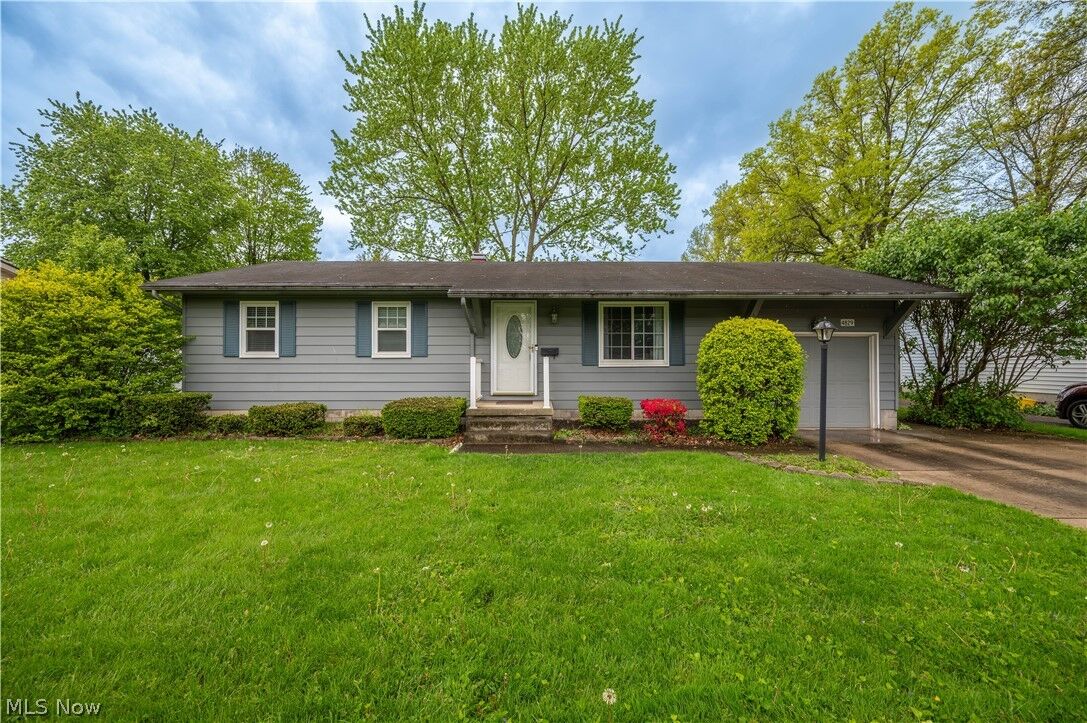 Property Photo:  4829 New Road  OH 44515 