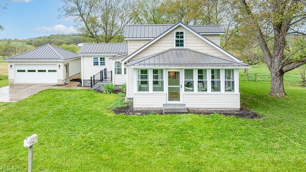 Property Photo:  6103 Grafton Road  OH 44431 