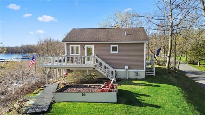 Property Photo:  68 Whitecap Road  VT 05446 