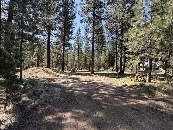 Property Photo:  17019 Upland Road  OR 97707 