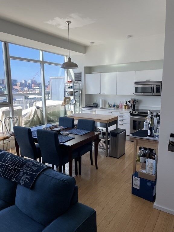 Property Photo:  2 Earhart 914  MA 02141 