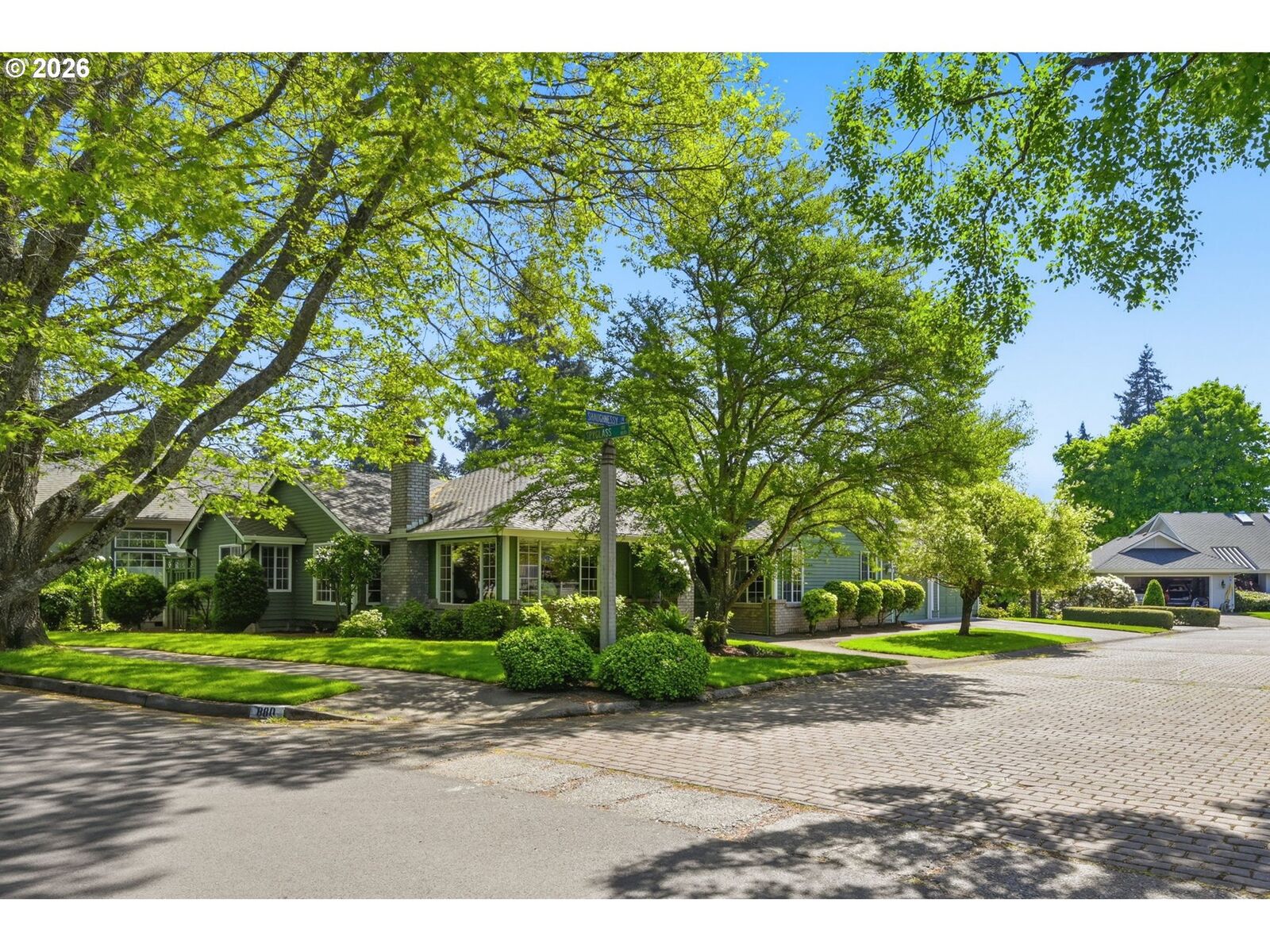 Property Photo:  880 Spyglass Dr  OR 97401 