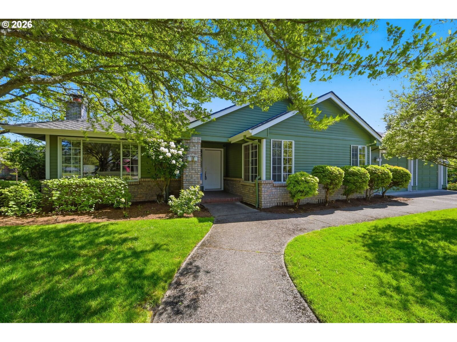 Property Photo:  880 Spyglass Dr  OR 97401 