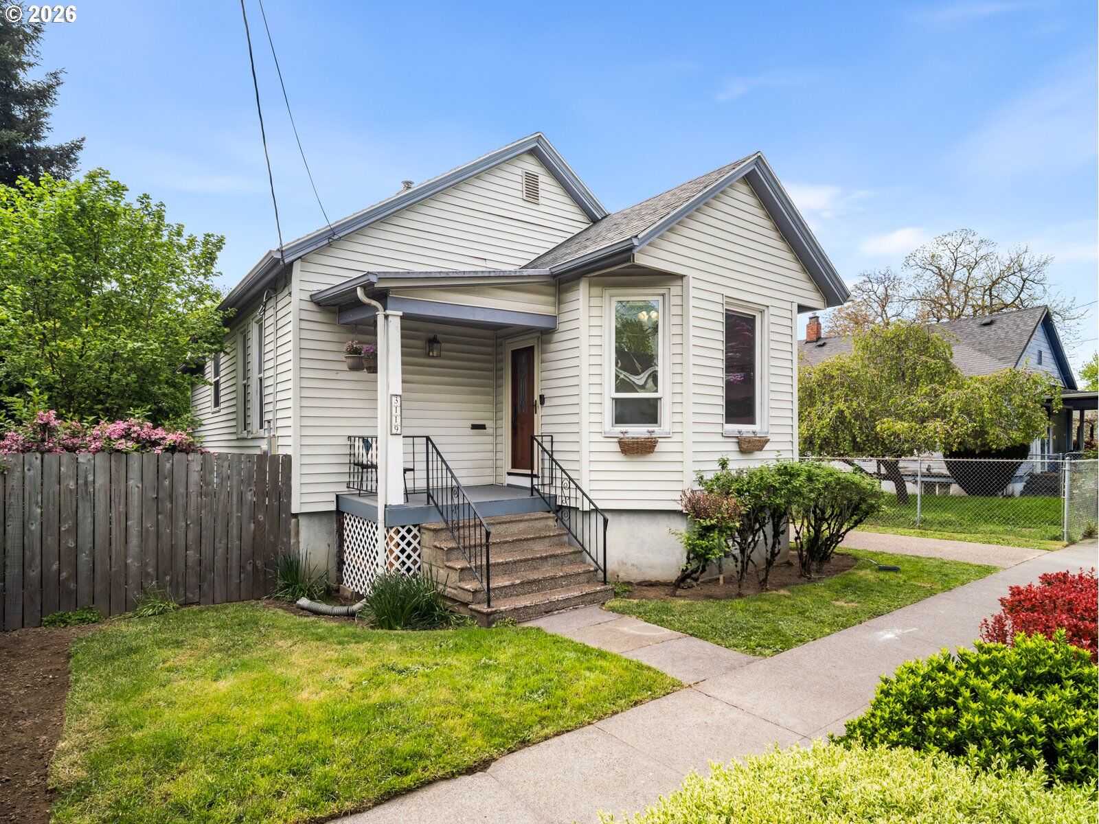 Property Photo:  3119 SE 26th Ave  OR 97202 