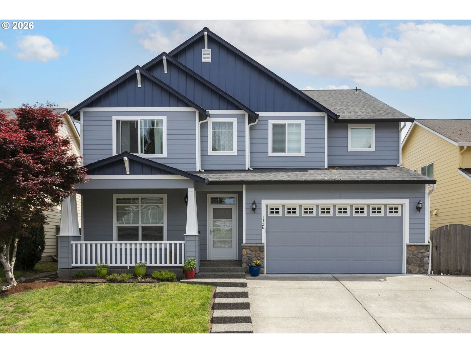 Property Photo:  1326 51st St  WA 98671 